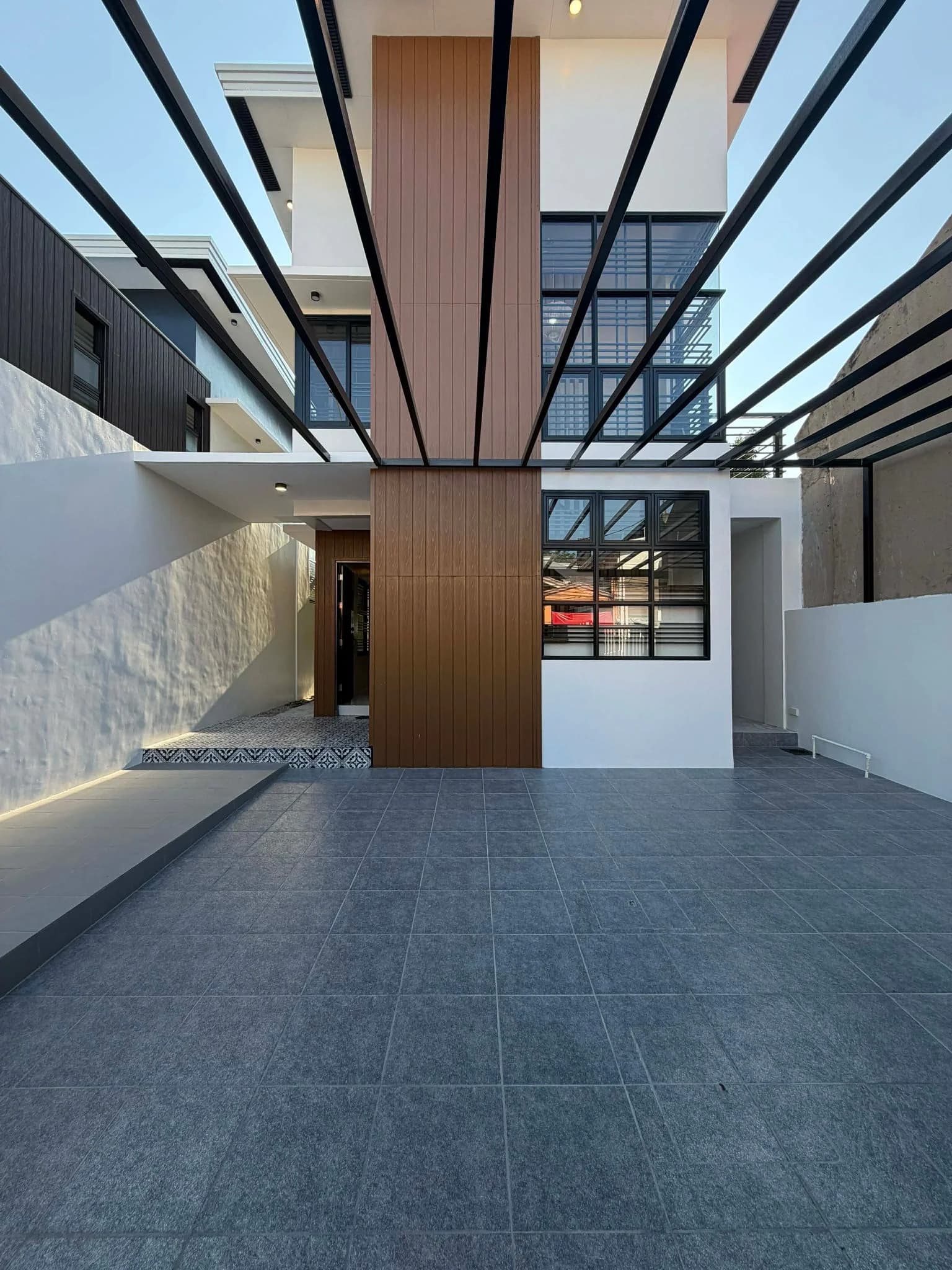 Brand New Modern House & Lot For Sale in Better Living Subd., Parañaque City