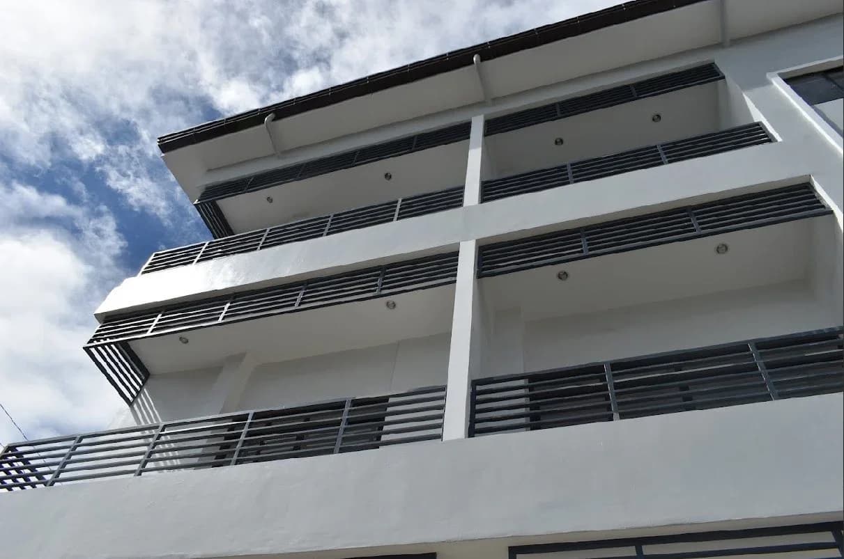 For Sale or Lease: Mixed-Use Commercial/Residential Building in Muntinlupa City