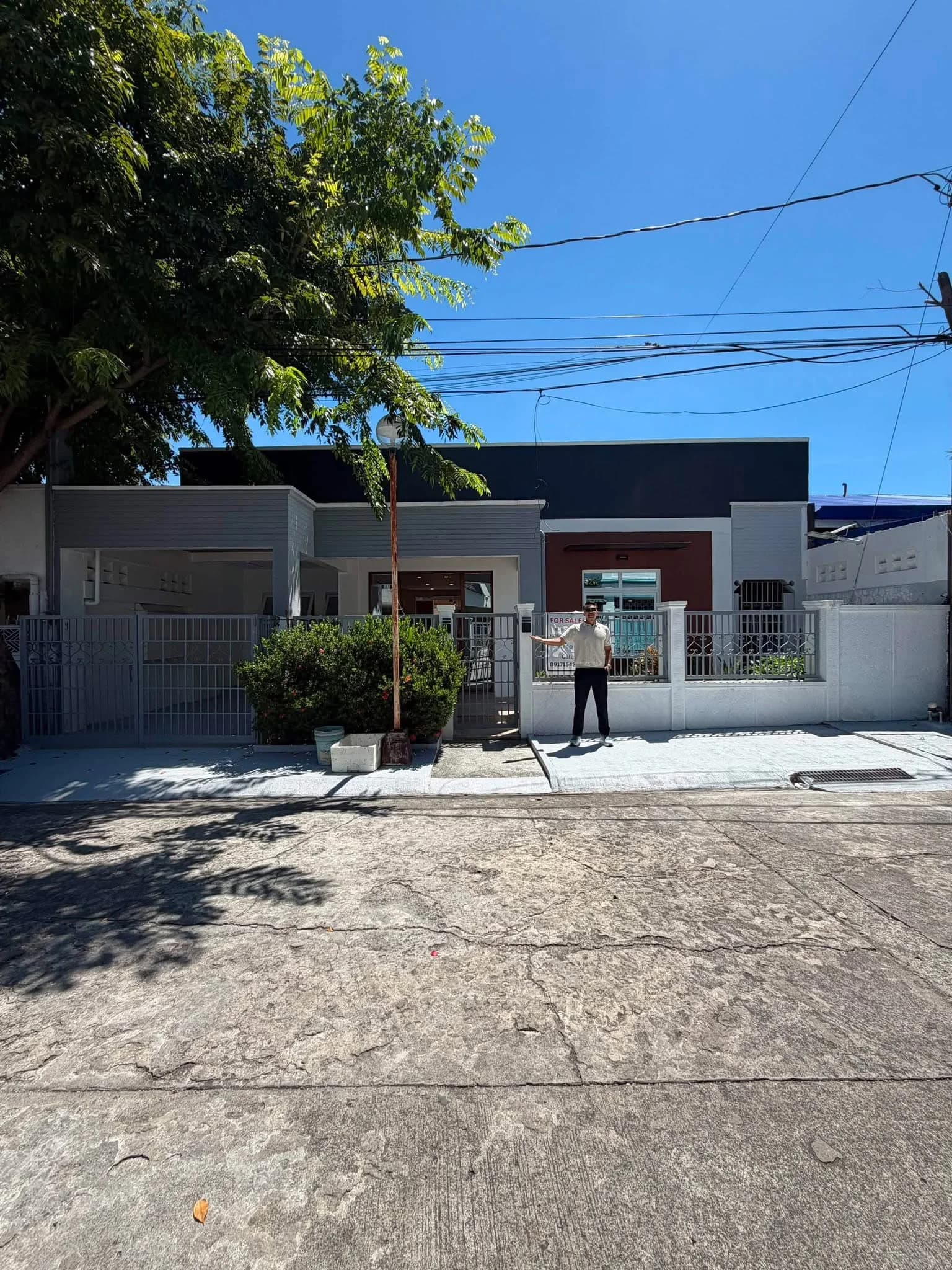Modern Bungalow House and Lot For Sale in Better Living Subd., Parañaque City — Photo 4