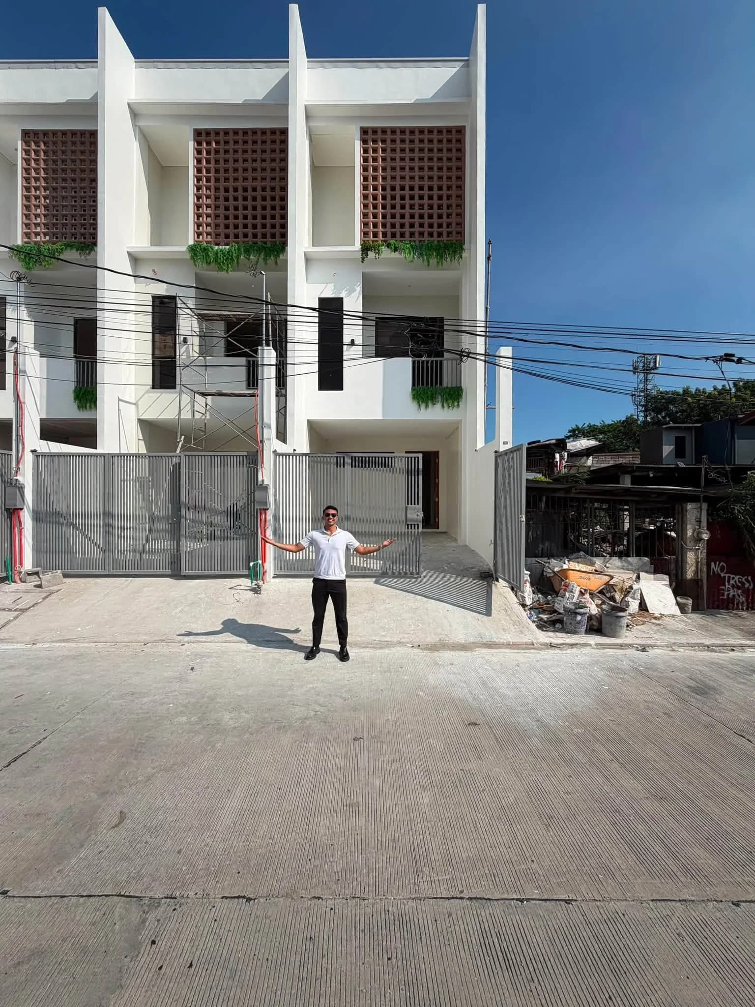Brand New Modern Tropical House & Lot For Sale in Gatchalian Subd, Las Piñas City — Photo 3