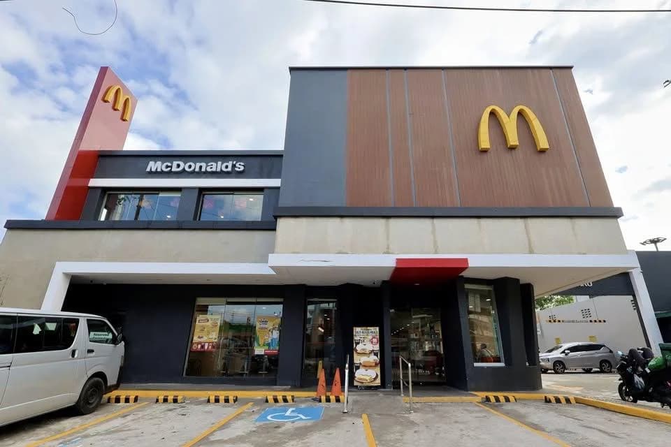 Income Generating Property with Guaranteed Lease Term in Commonwealth, Quezon City