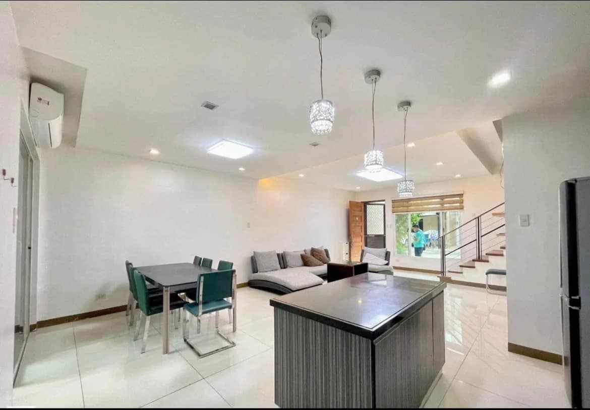 Income Generating 3BR Townhouse For Sale in Multinational Village, Parañaque City