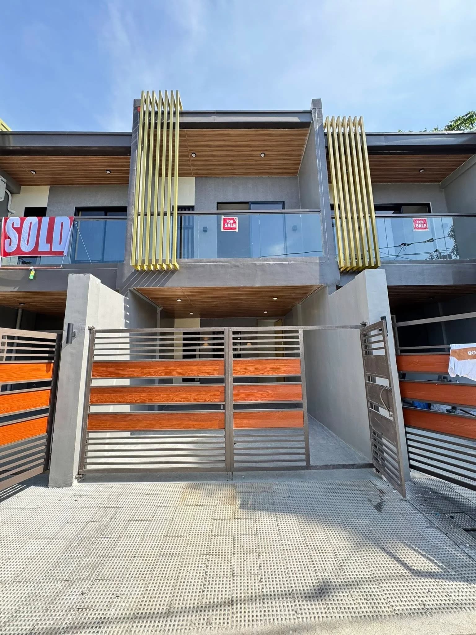 Brand New Modern Townhouse for Sale in Almanza Uno , Las Piñas City