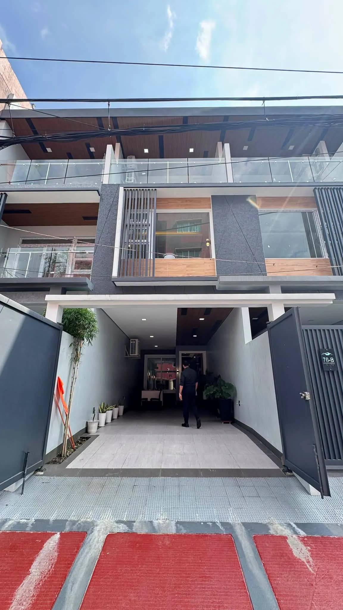 Brand New Modern 6BR Townhouse for Sale in Teachers Village, Quezon City – Near Ateneo and UP — Photo 4