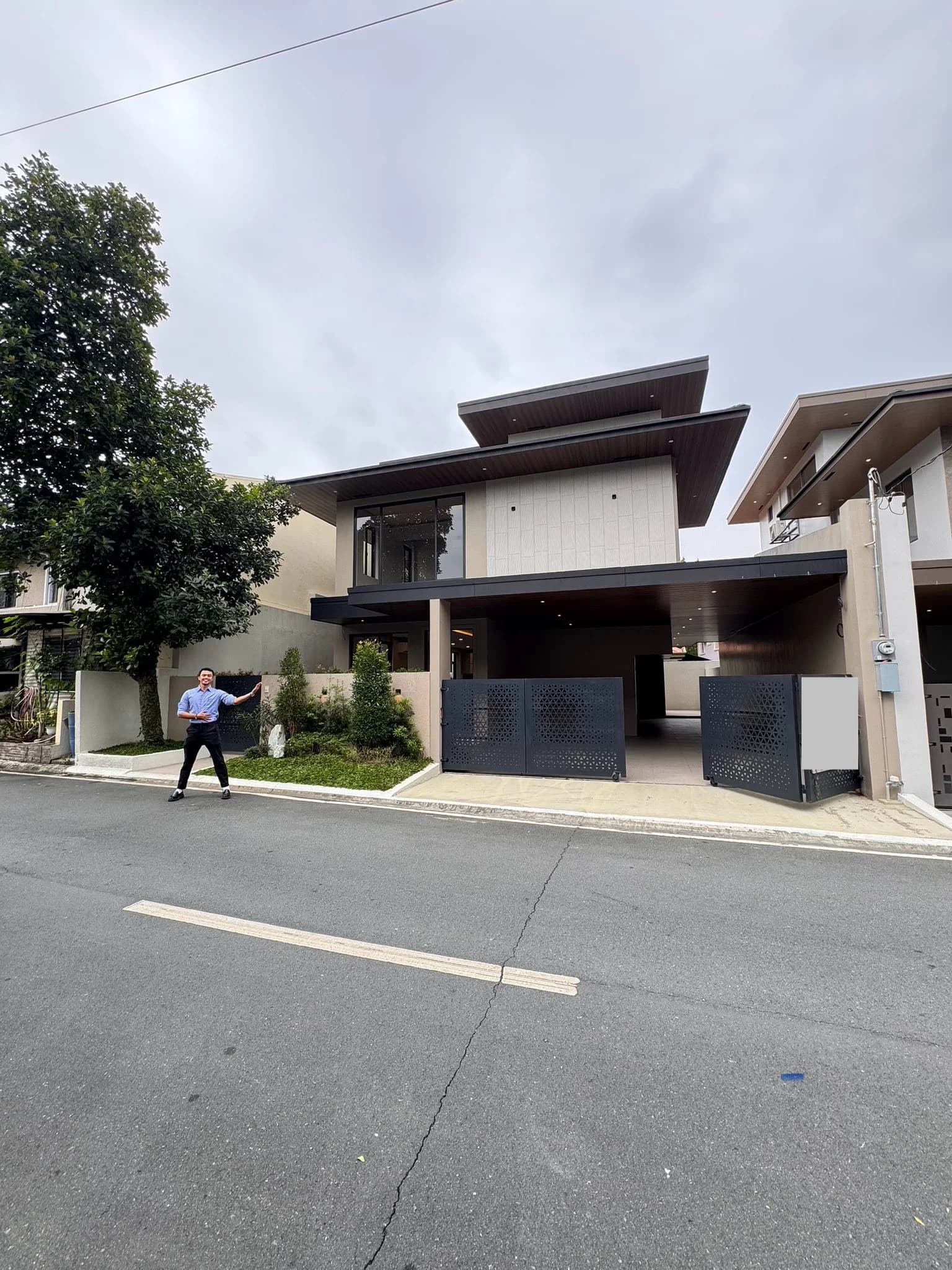 Brand New Elegant 5BR Residential House and Lot For Sale BF Homes, Las Piñas City