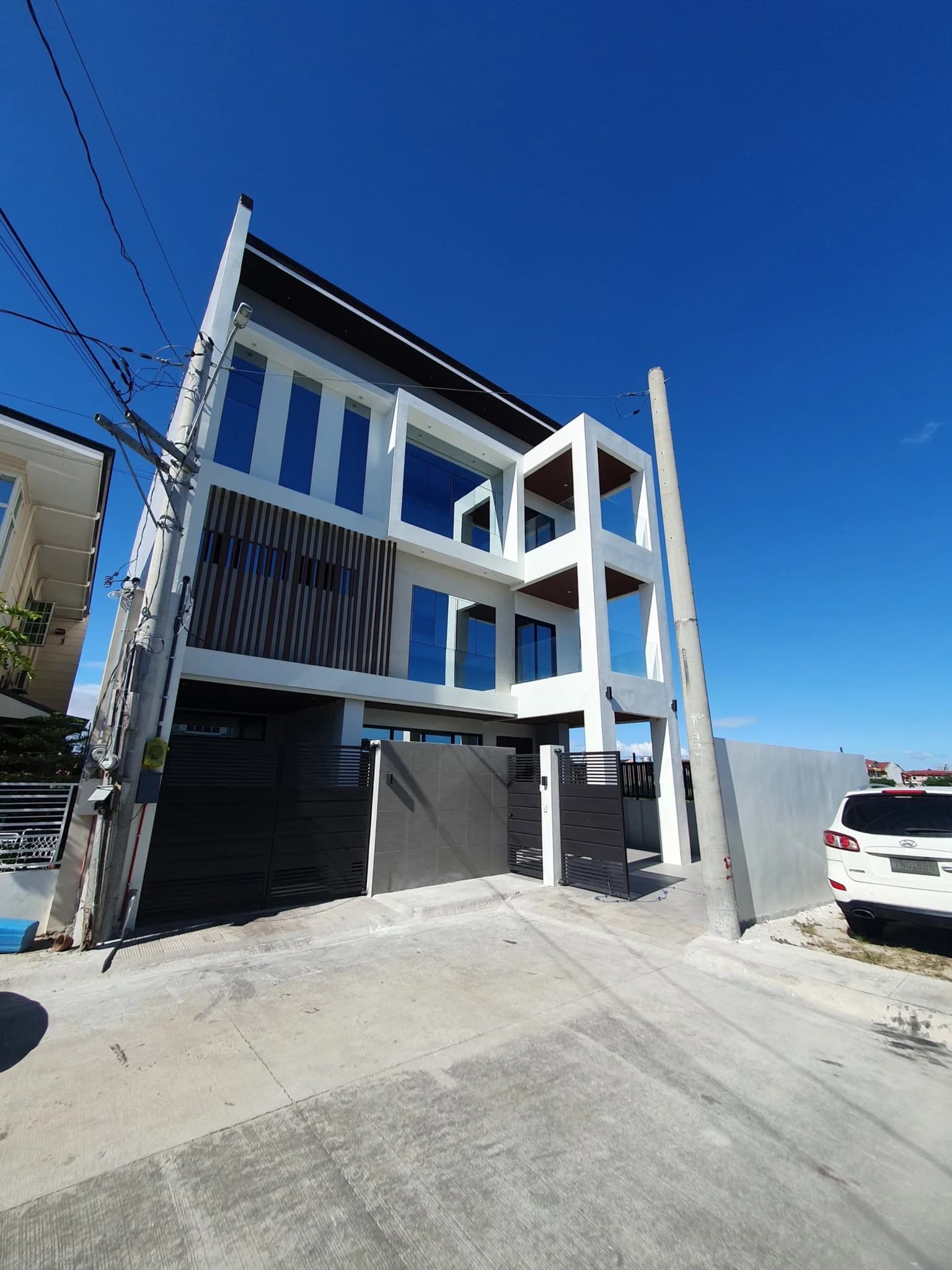 Brand New Modern 5BR House and Lot For Sale in Princeton Heights, Bacoor, Cavite