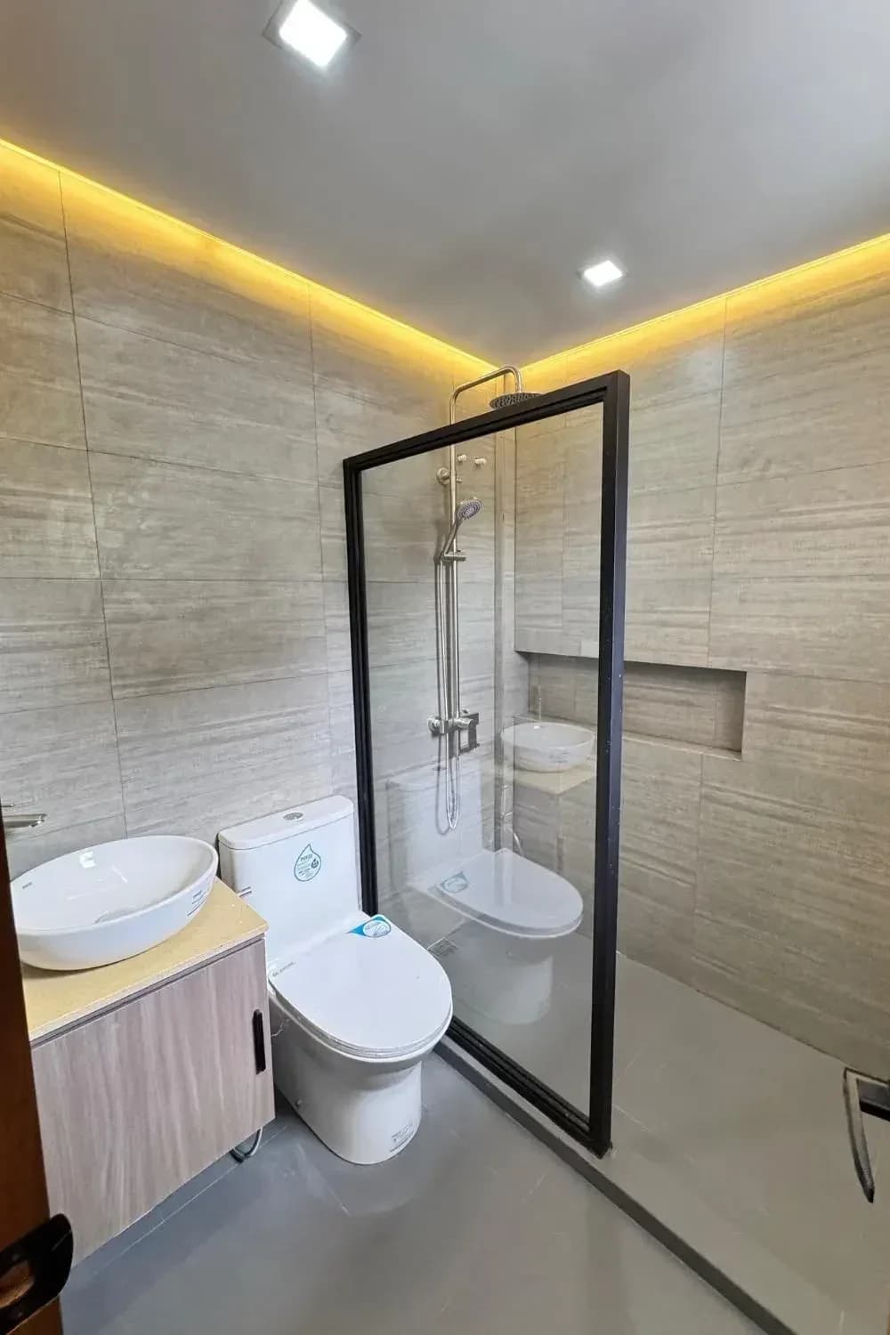 Brand New Elegant Duplex Home for Sale in Better Living, Parañaque City