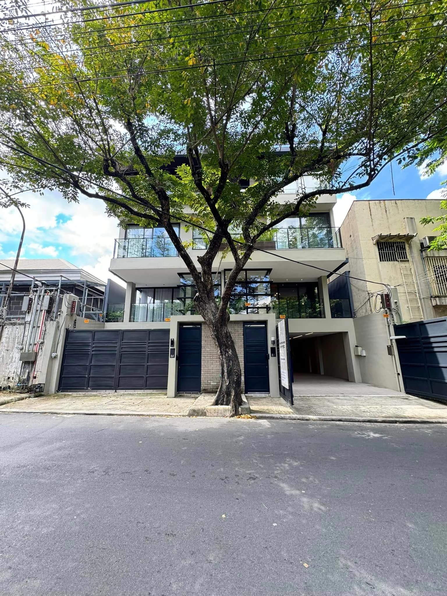 Brand New Luxury House and Lot For Sale in Cubao, Quezon City
