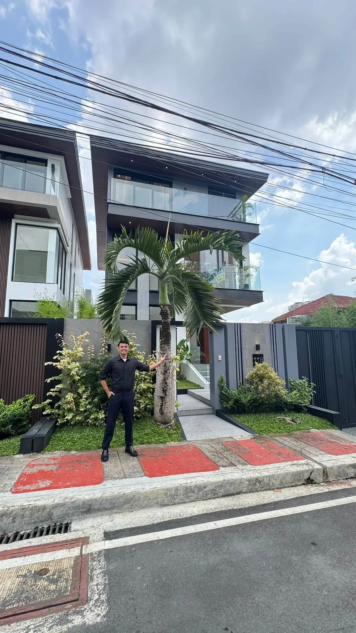 Brand New Luxury 5BR Single-Detached House and Lot for Sale in St. Ignatius Village, Quezon City โ Photo 3